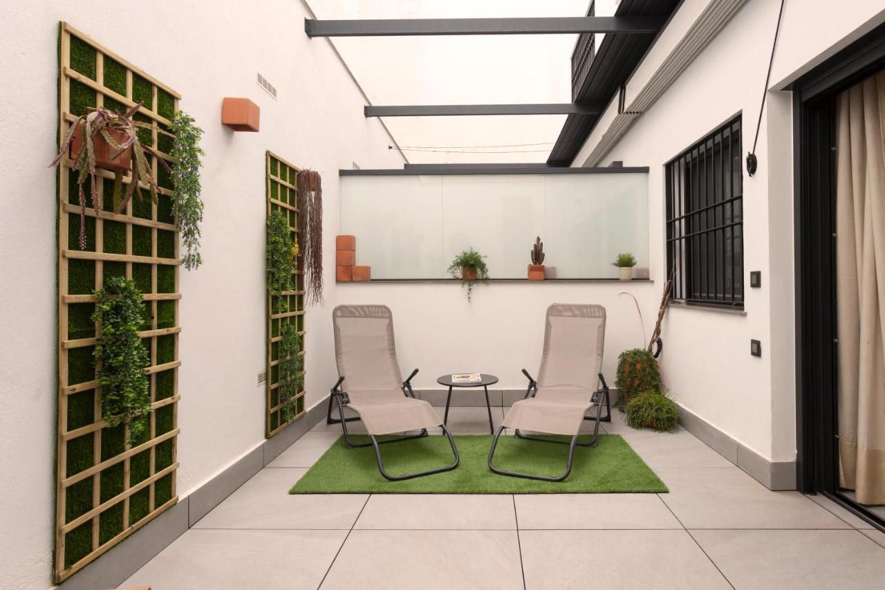 Apartamentos Bajeles Sevilla Urban Exterior foto