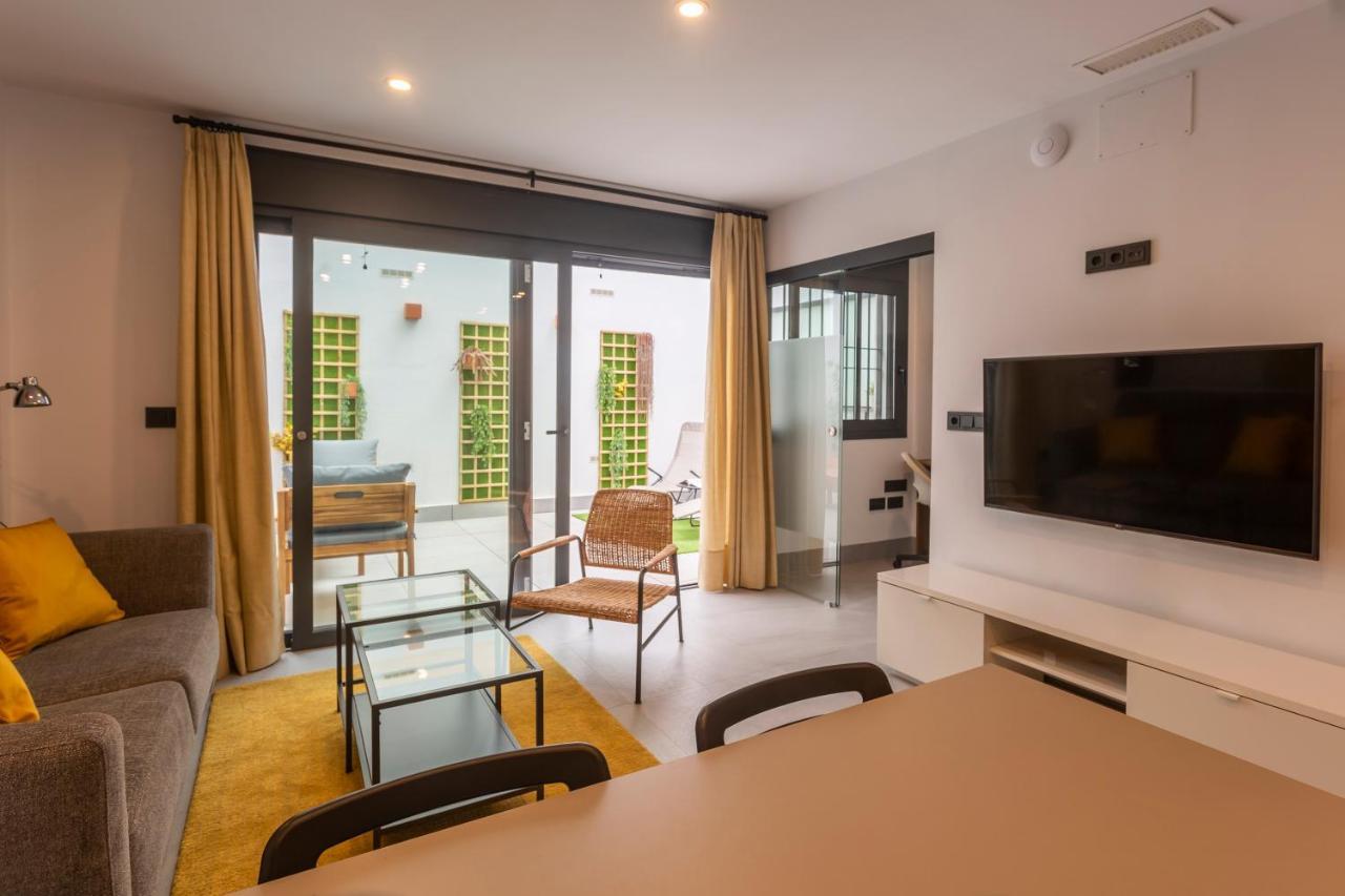 Apartamentos Bajeles Sevilla Urban Exterior foto