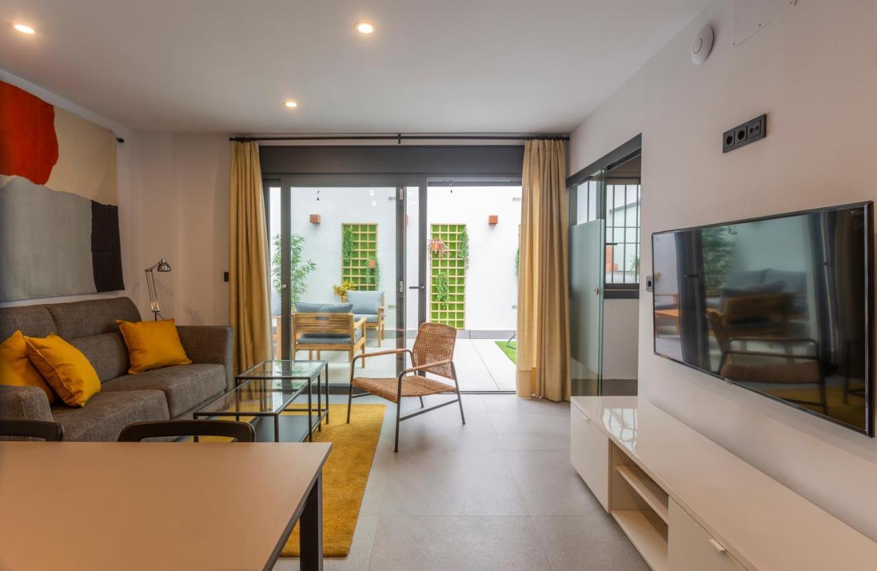 Apartamentos Bajeles Sevilla Urban Exterior foto