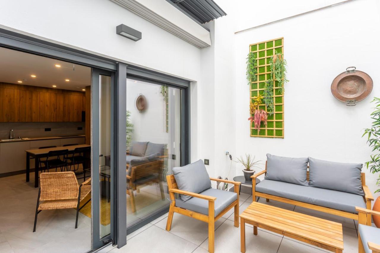 Apartamentos Bajeles Sevilla Urban Exterior foto