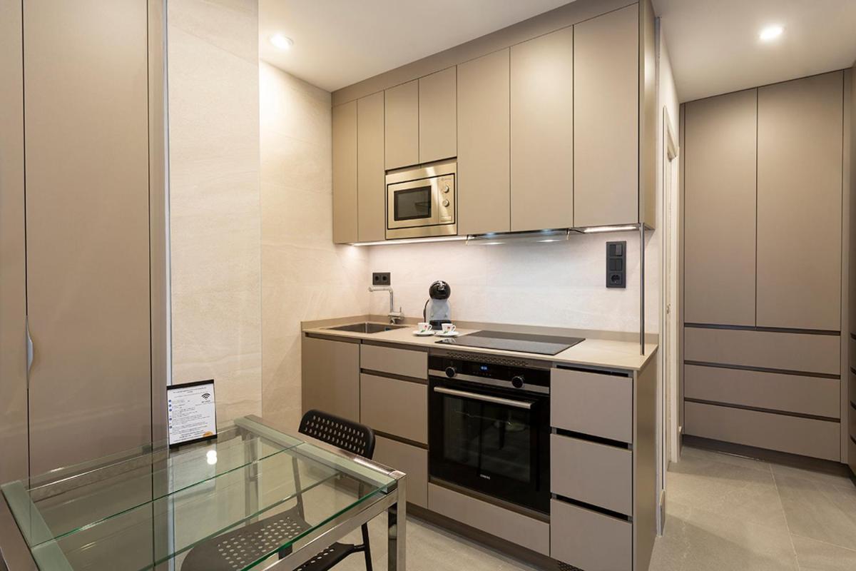 Apartamentos Bajeles Sevilla Urban Exterior foto